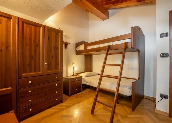 La Maison De Elisa - A Pochi Passi Dallo Sci Курмайор